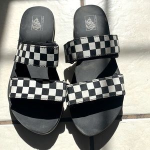 VANS ultra Cush black and white checkered double strapped Velcro sandal